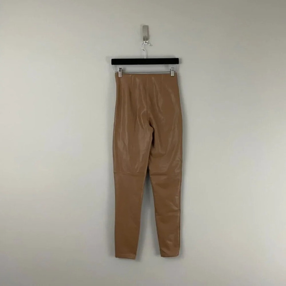 Abercrombie & Fitch Vegan Leather Pull On Leggings in Camel Tan Size Small Long - Picture 2 of 8